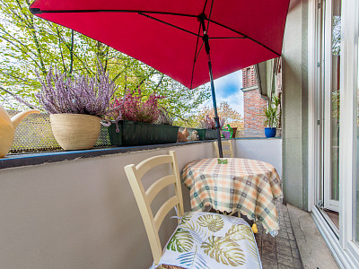 balcony